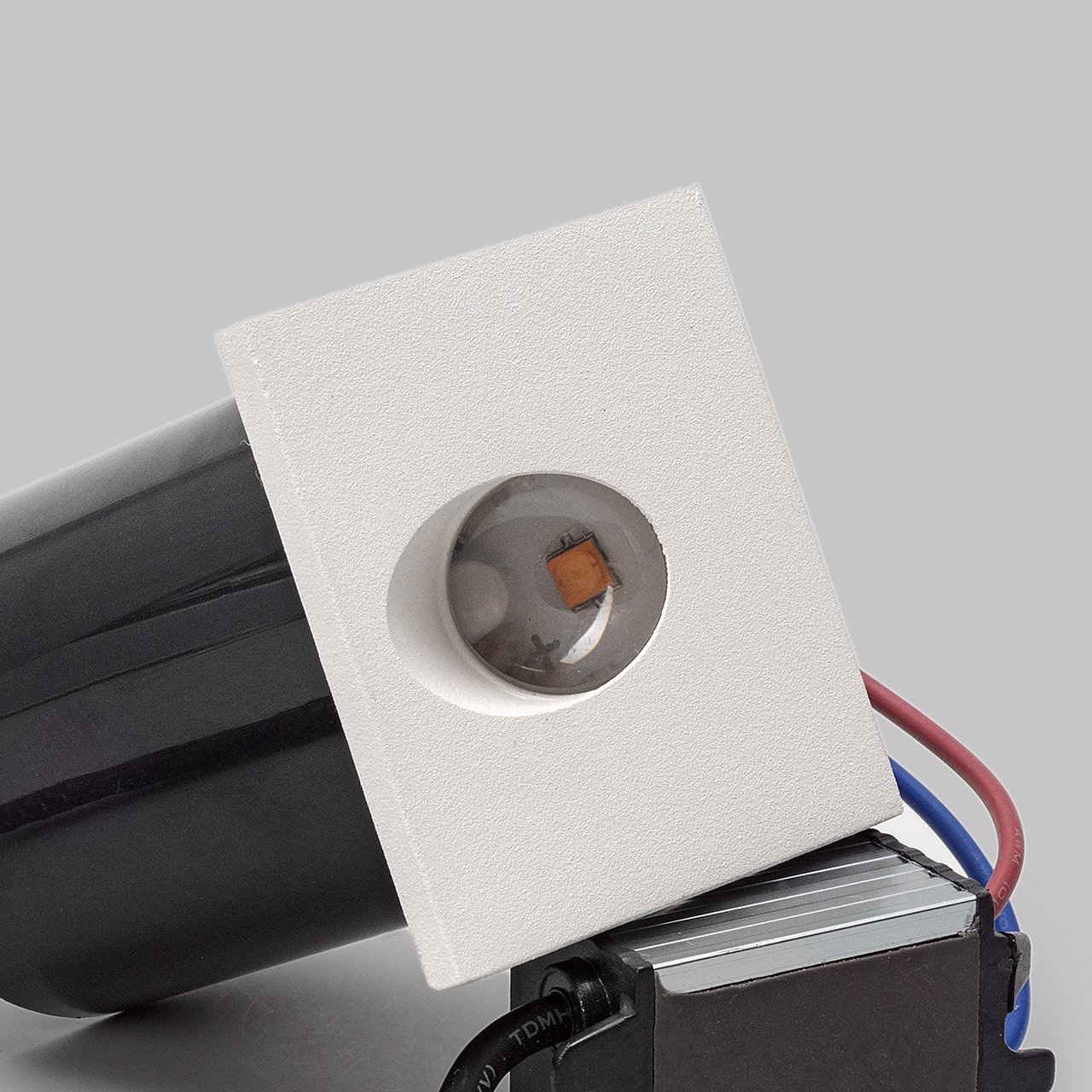 IL.0013.3004-WH Подсветка для ступеней IMEX Paso IL.0013.3004-WH