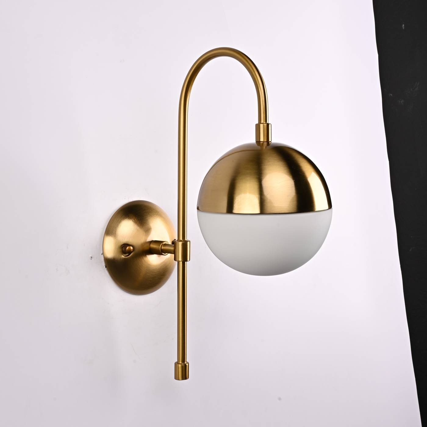 140553-26 Настенное бра ImperiumLoft Ballwall01 140553-26