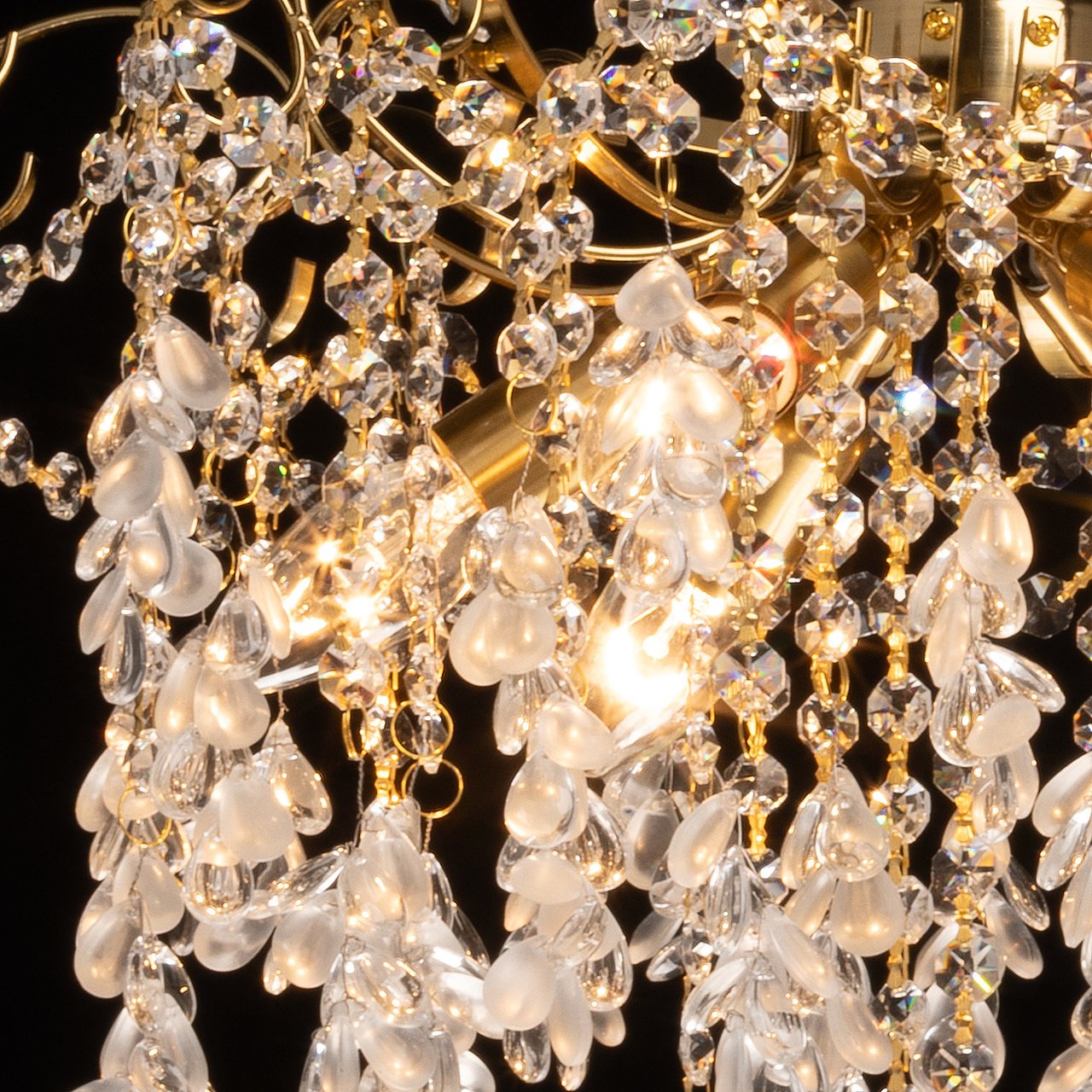 Подвесная люстра De Markt Бриз 230011606