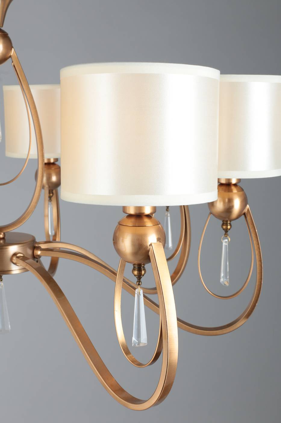 Подвесная люстра Omnilux Mellitto OML-63813-08