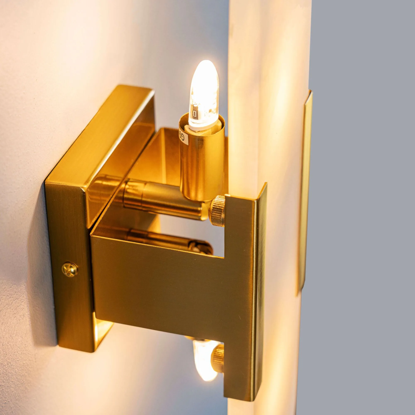 OWB2104 gold Настенный светильник Delight Collection Wall lamp OWB2104 gold