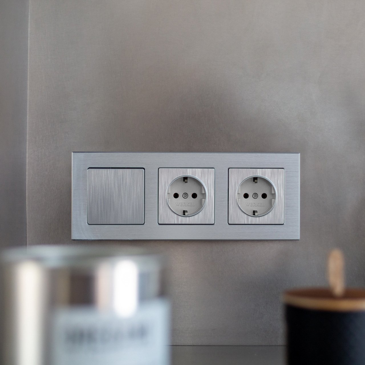 Выключатель Werkel W1110009/ Выключатель одноклавишный (cеребряный рифленый)