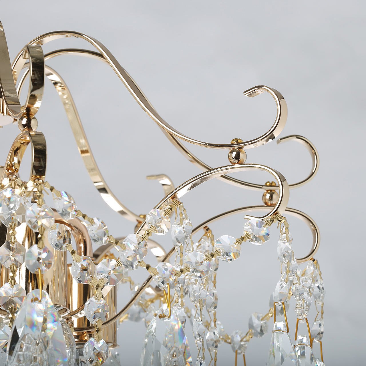 Подвесная люстра De Markt Бриз 111015204