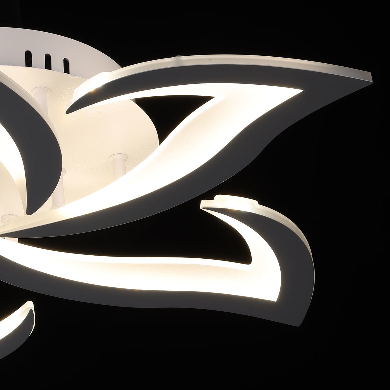 424017605 Потолочная люстра De Markt Мадлен 424017605