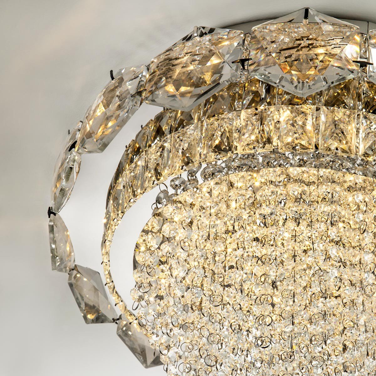 L9428-500 с функцией УД Потолочная люстра L LED4U L9428-500 с функцией УД