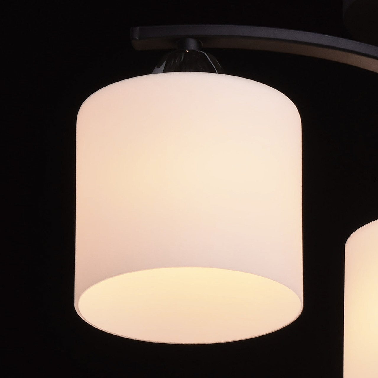 Потолочная люстра De Markt Тетро 673011203