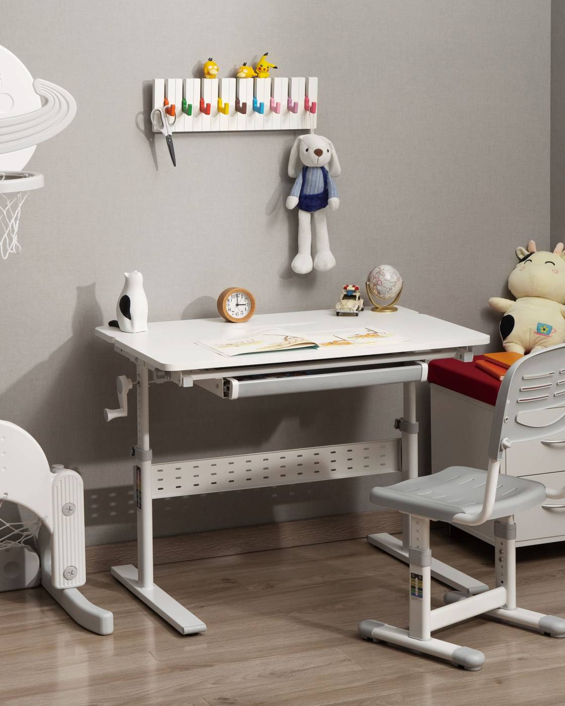 Парта растущая Stool Group Lumi desk E601 white