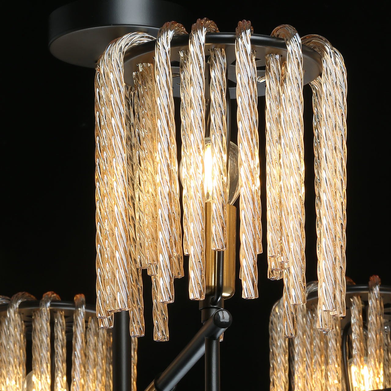 443010508 Потолочная люстра MW Light Лавиния 443010508