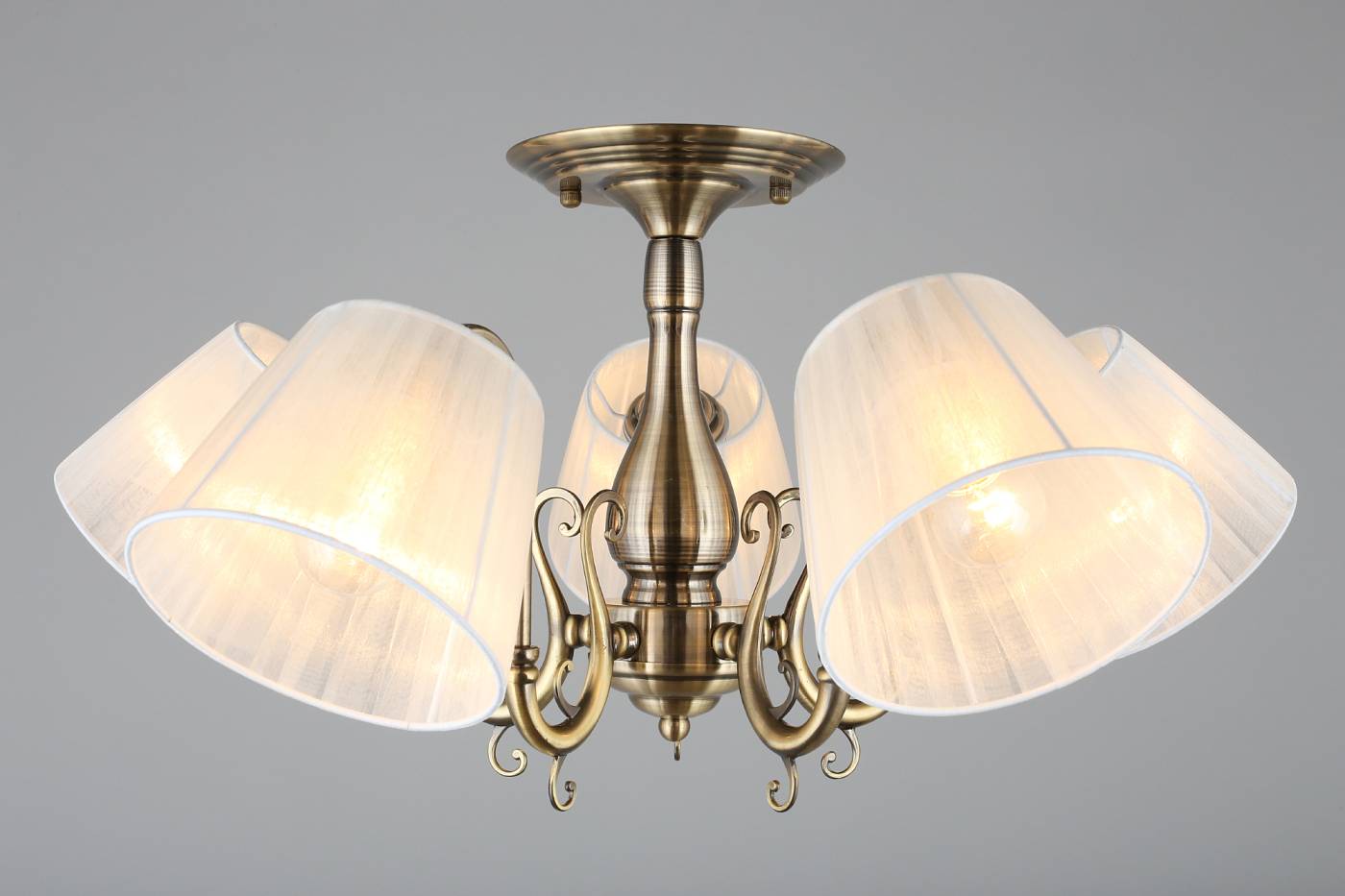 Потолочная люстра Omnilux Leonessa OML-29117-05