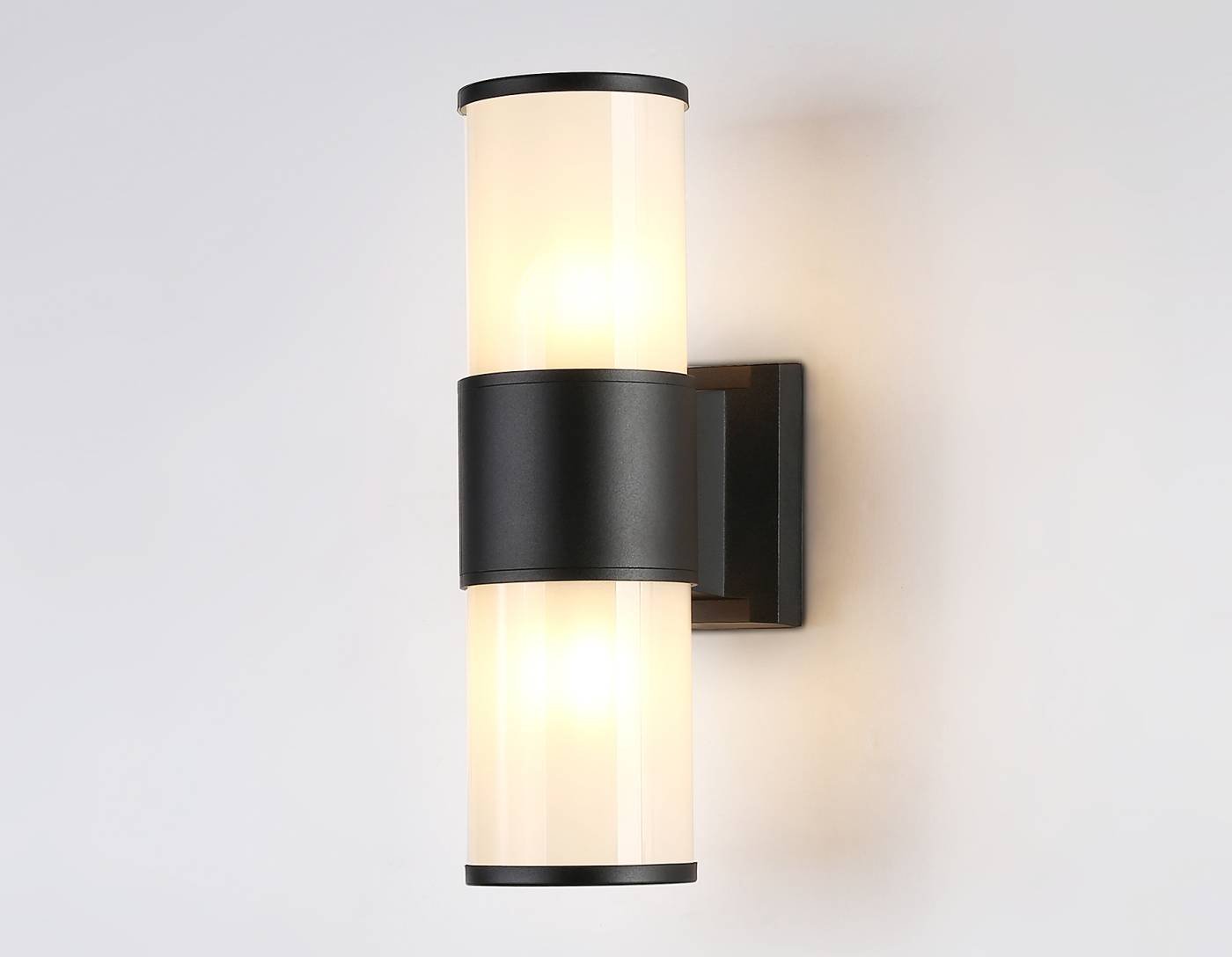 Уличный настенный светильник Ambrella Garden ST2455