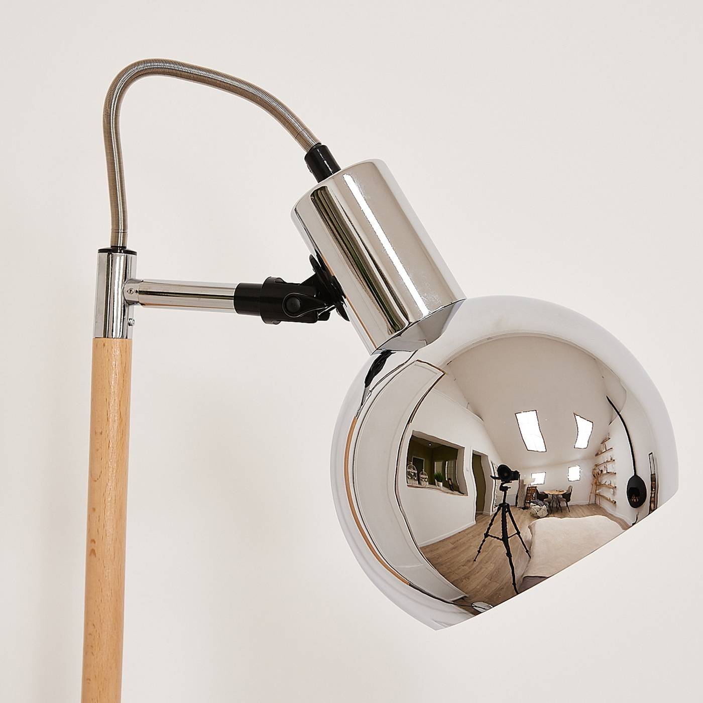 UML-T702 E14 SILVER Торшер Uniel UML-T702 E14 SILVER