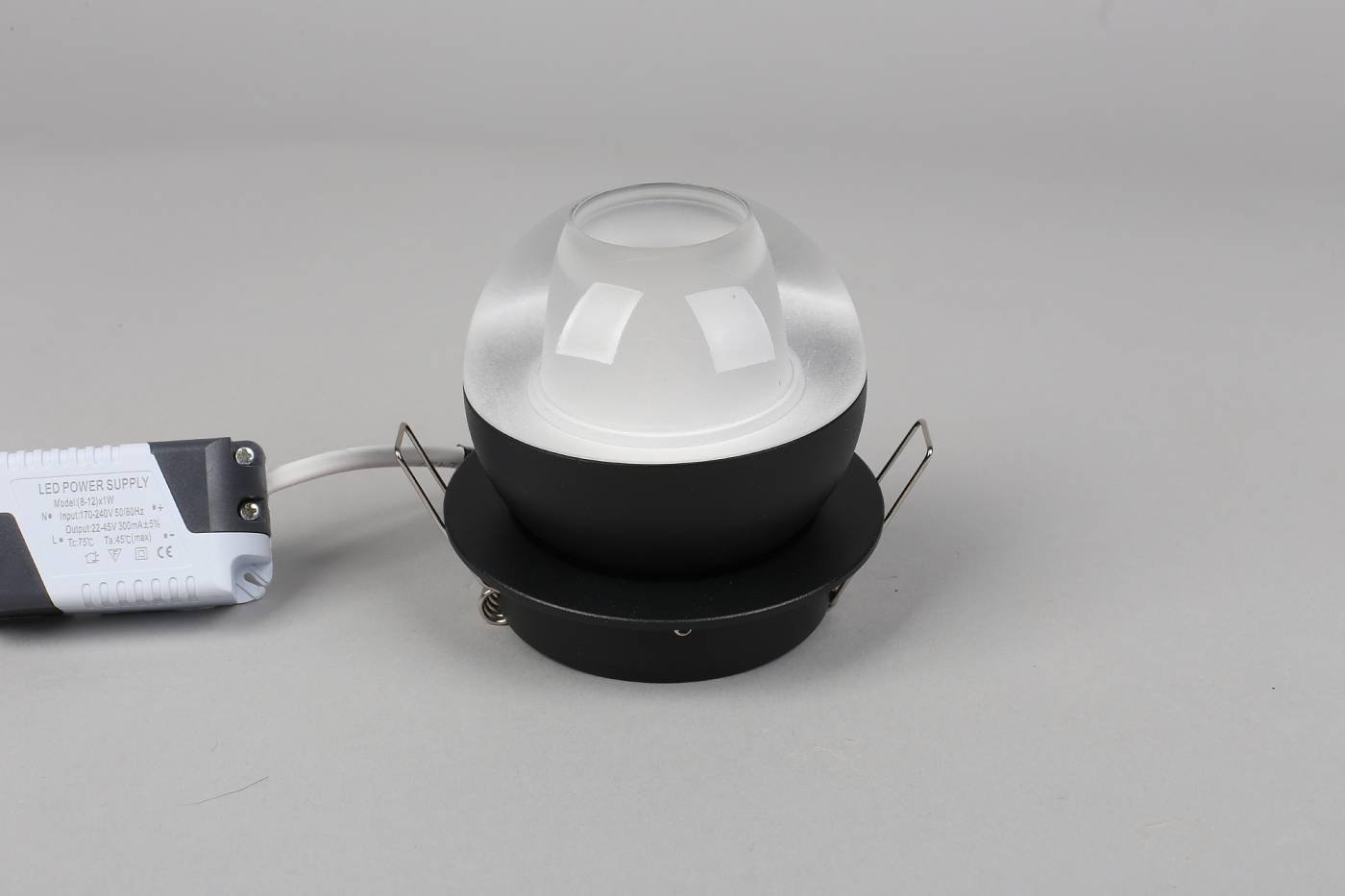 OML-103019-08 Встраиваемый светильник Omnilux Mantova OML-103019-08