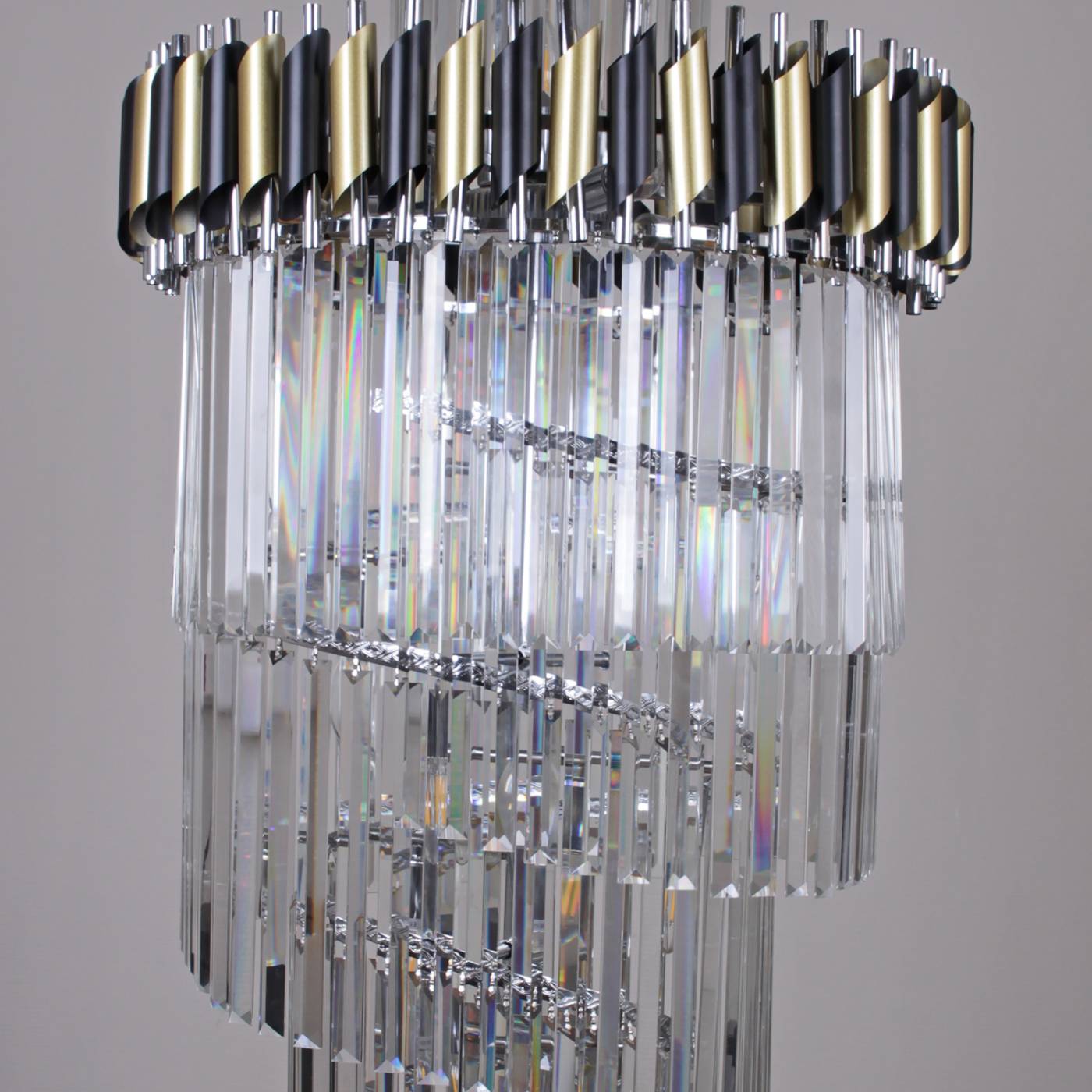 Подвесная люстра Reluce 09001-0.4-600