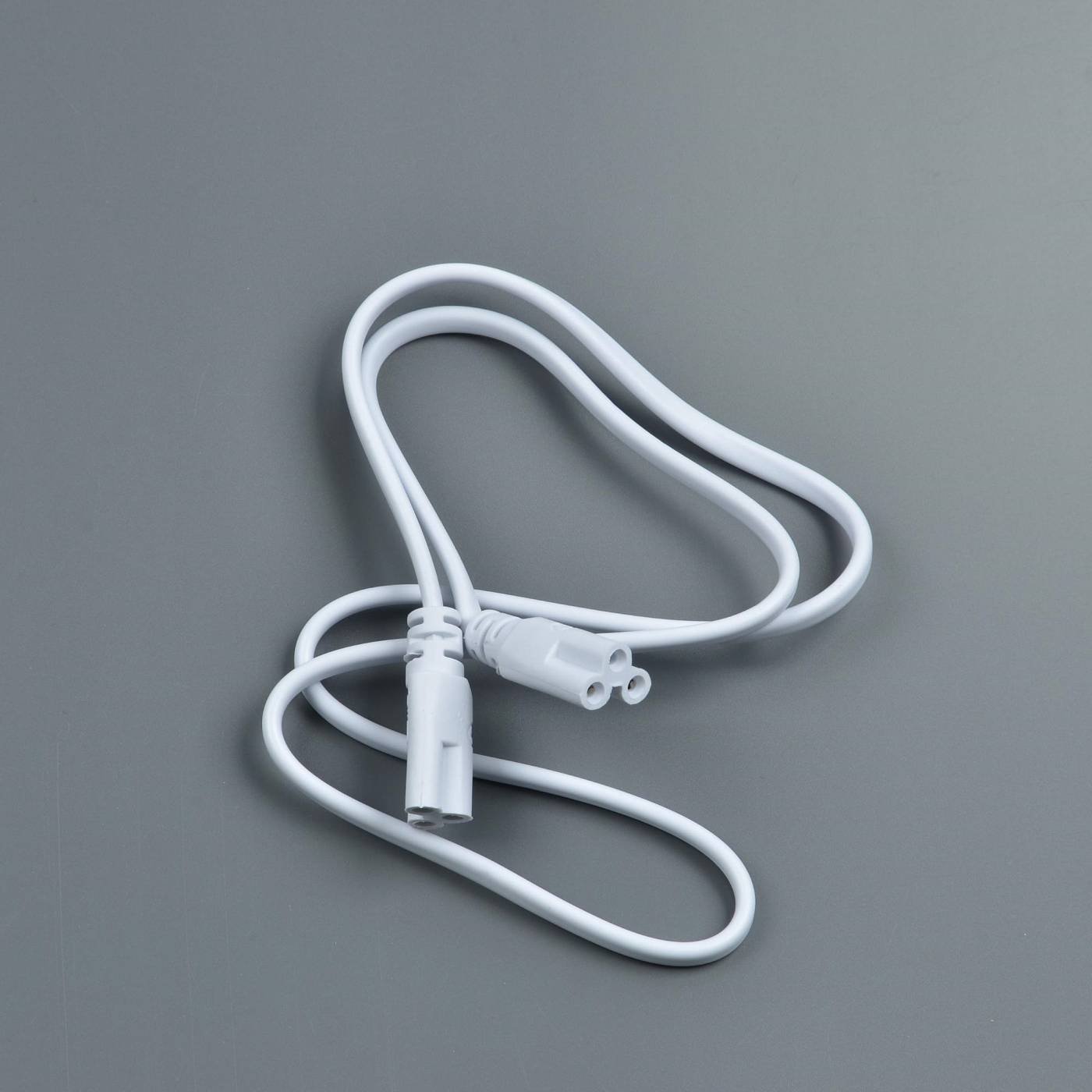 UCX-PP3/L10-080 WHITE 1 POLYBAG Провод для соединения светильников для растений ULI-P. 80 см Uniel UCX-PP3/L10-080 WHITE 1 POLYBAG