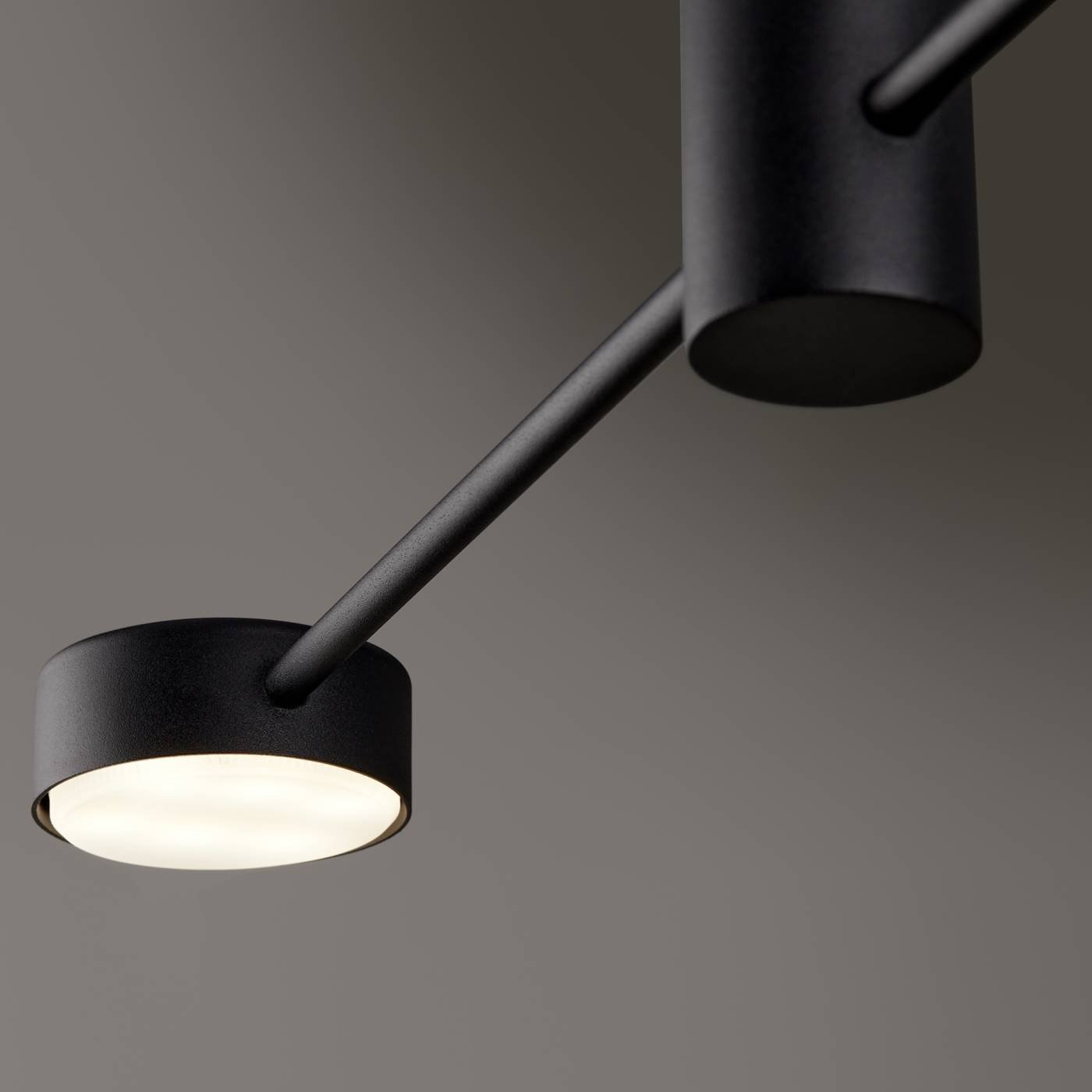 FR5363CL-02B1 Светильник потолочный Freya Tactic FR5363CL-02B1