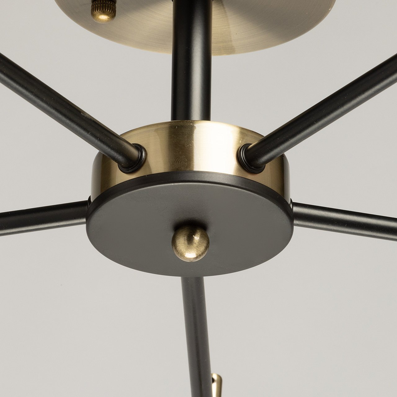 Потолочная люстра De Markt Дэла 116010405