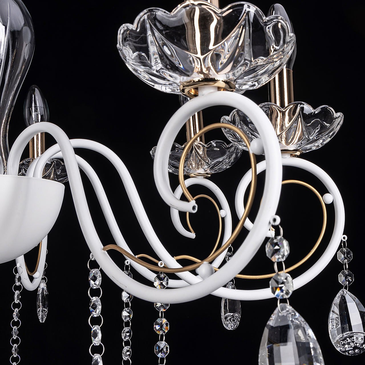 Подвесная люстра De Markt Свеча 683015008