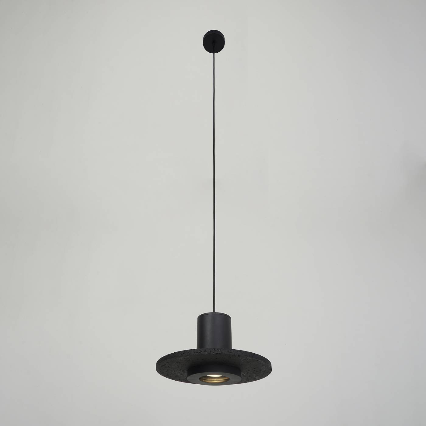 Светильник подвесной Zortes Tufo ZRS.2436.28