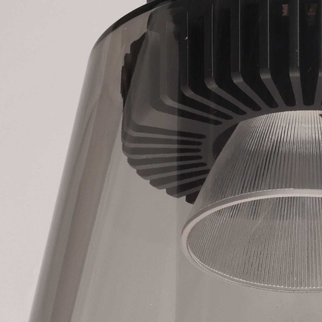 Светильник подвесной De Markt Стаут 702012901