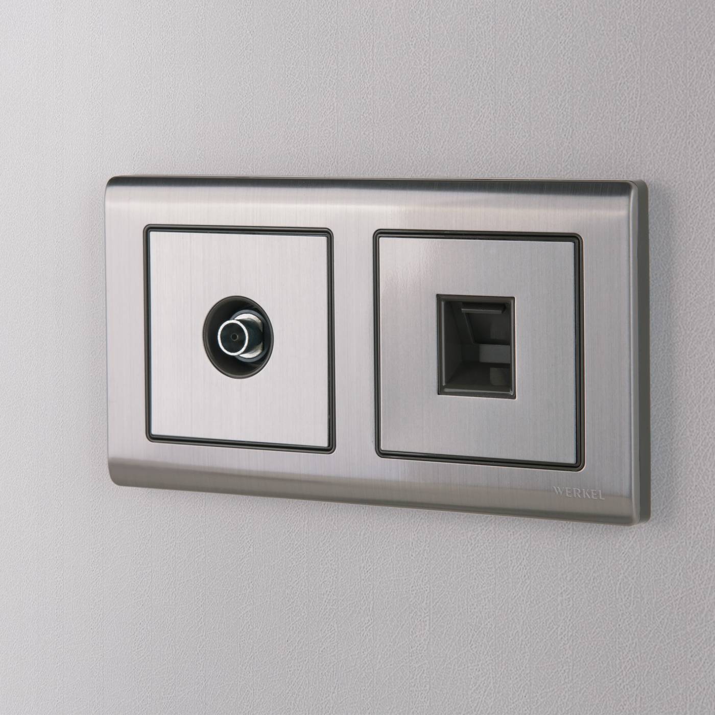 Werkel WL02-RJ-CP/ Накладка для розетки Ethernet RJ-45 и телефонной розетки RJ11 (глянцевый никель)