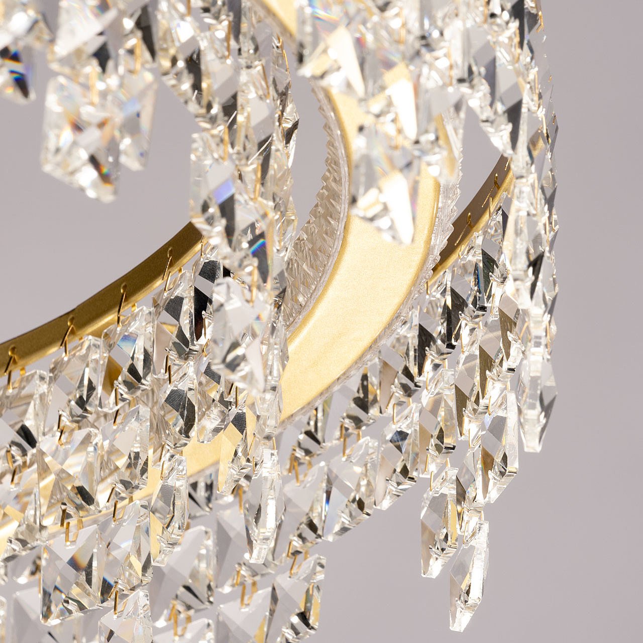 Подвесная люстра De Markt Арман 462011101