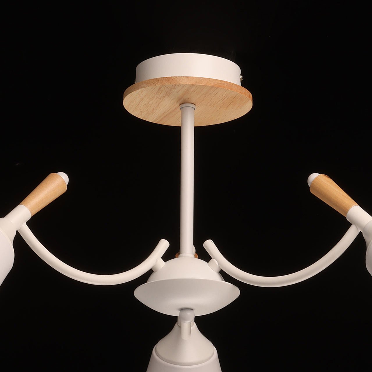 Потолочная люстра De Markt Дэла 635014703