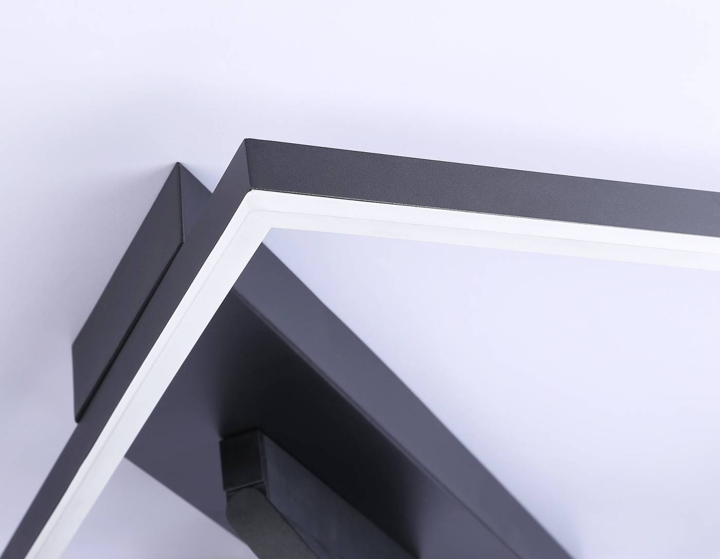 FL51466 Потолочная люстра Ambrella LineTech FL51466