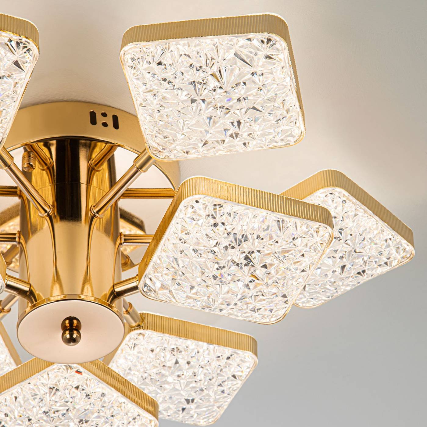 L8452-9 Потолочная люстра L LED4U L8452-9