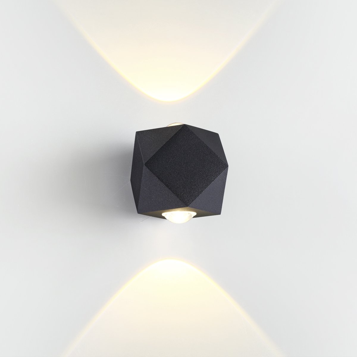 4218/4WL Уличный LED настенный светильник Odeon Light Diamanta 4218/4WL