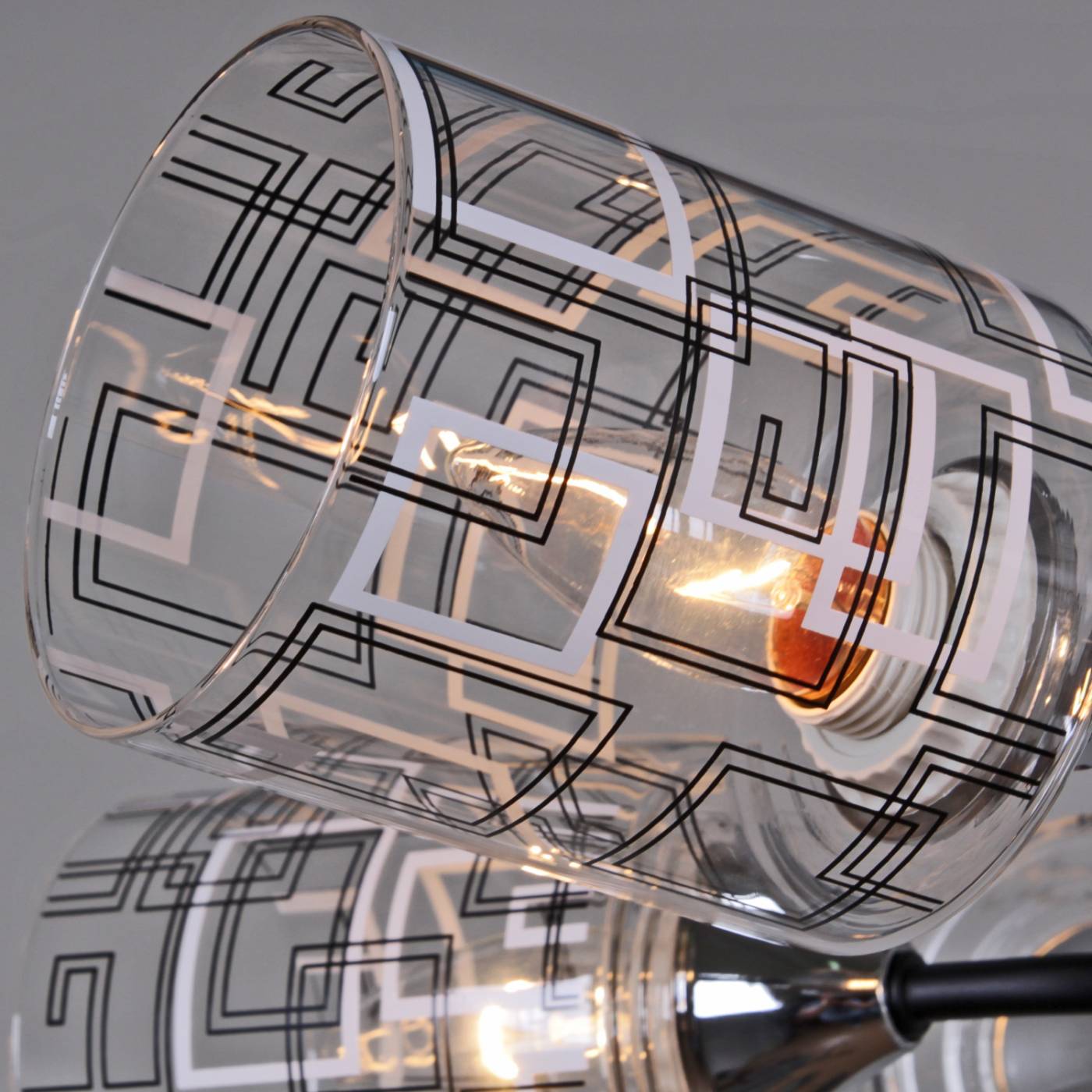 Потолочная люстра Reluce 26260-0.3-04 CR+BK