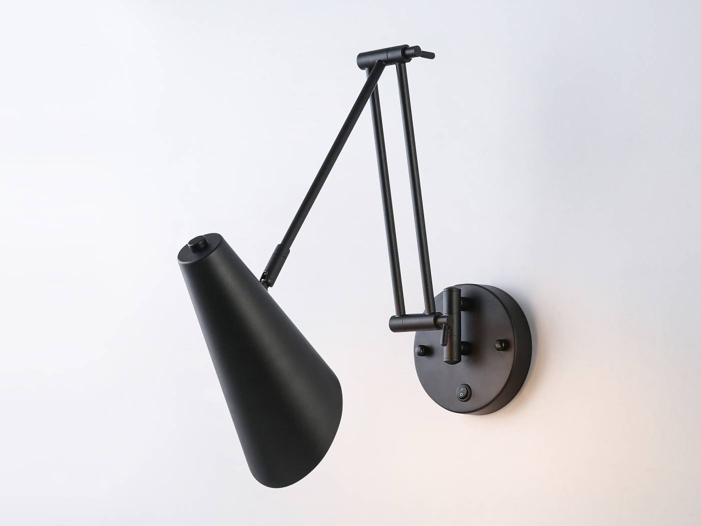 ZRS.1778.15 Настенный светильник Zortes Crane ZRS.1778.15