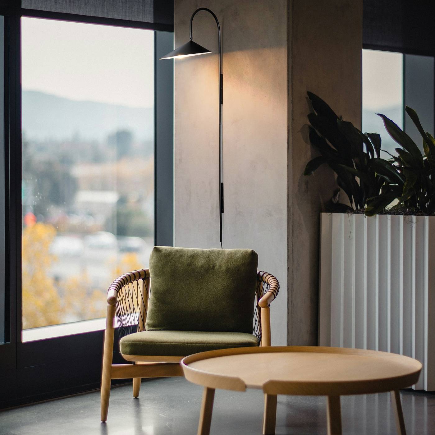 Настенный светильник Freya Zest FR5493WL-01B