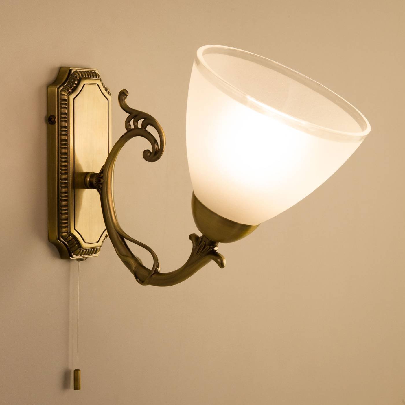 Настенное бра Citilux Латур CL413411