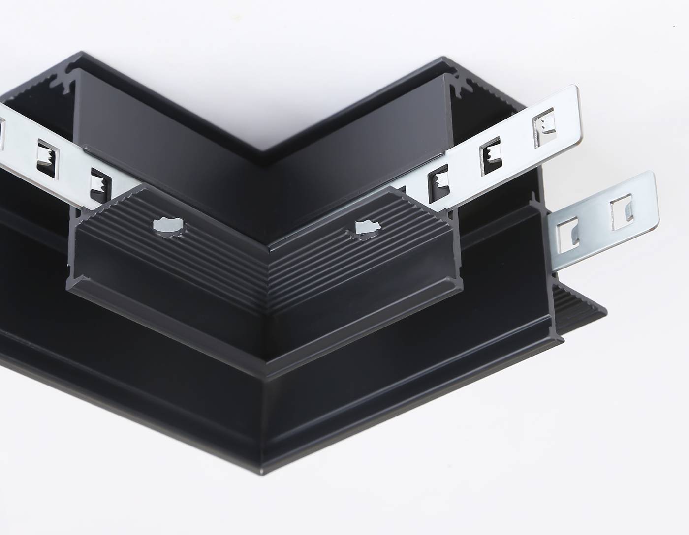 Коннектор угловой для встраиваемого шинопровода Magnetic Ambrella Track System GL3354