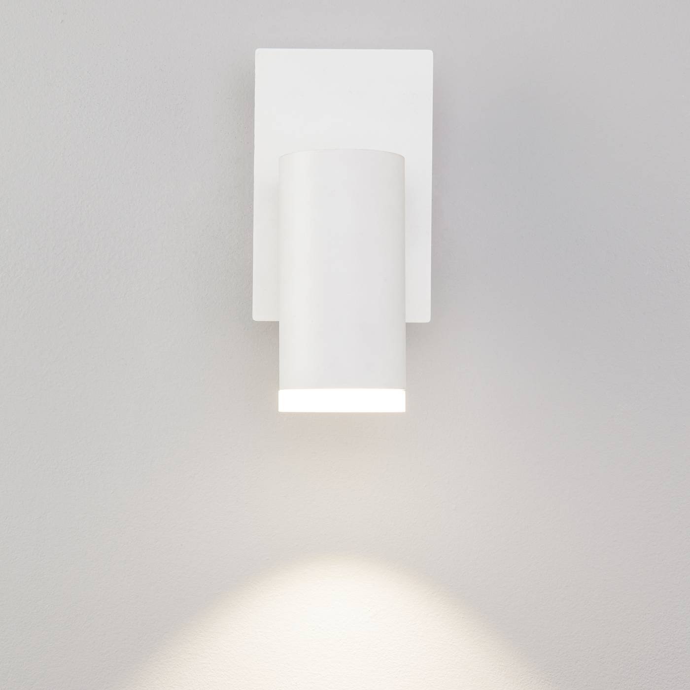 20067/1 LED белый Светильник спот Eurosvet Holly 20067/1 LED белый 5W
