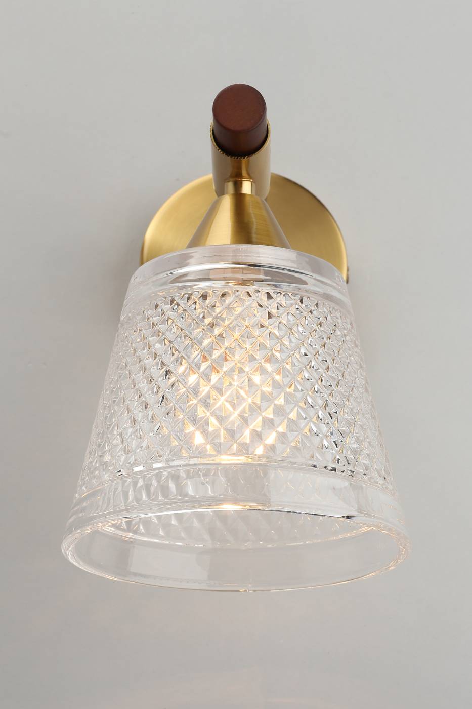 Настенное бра Omnilux Catania OML-67601-01