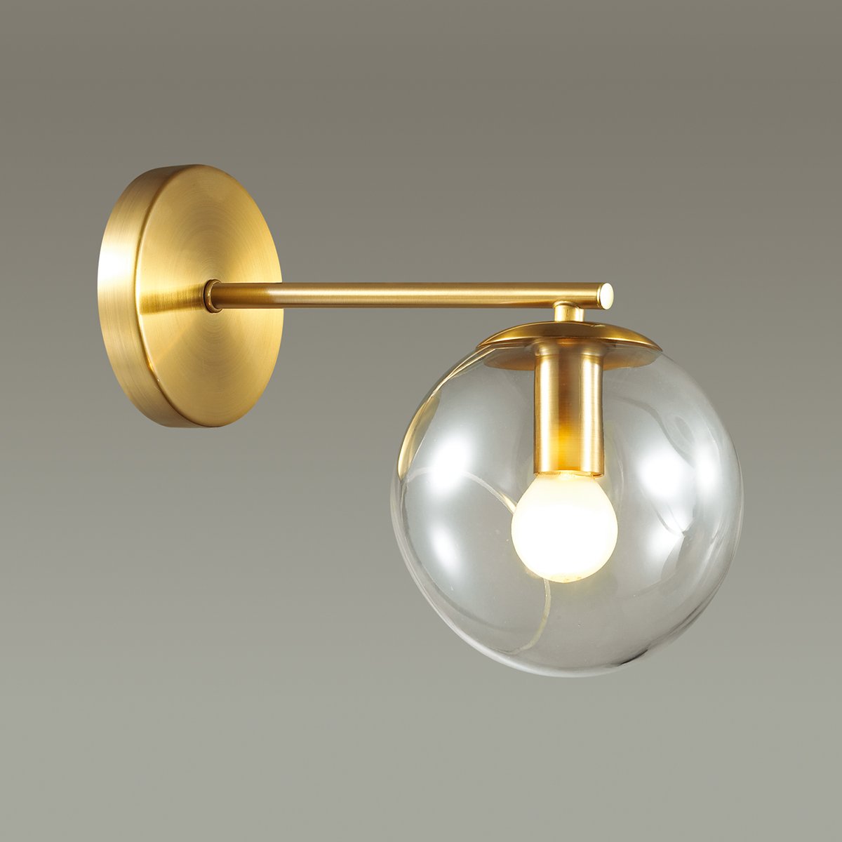 Настенное бра Lumion Blair 3769/1W