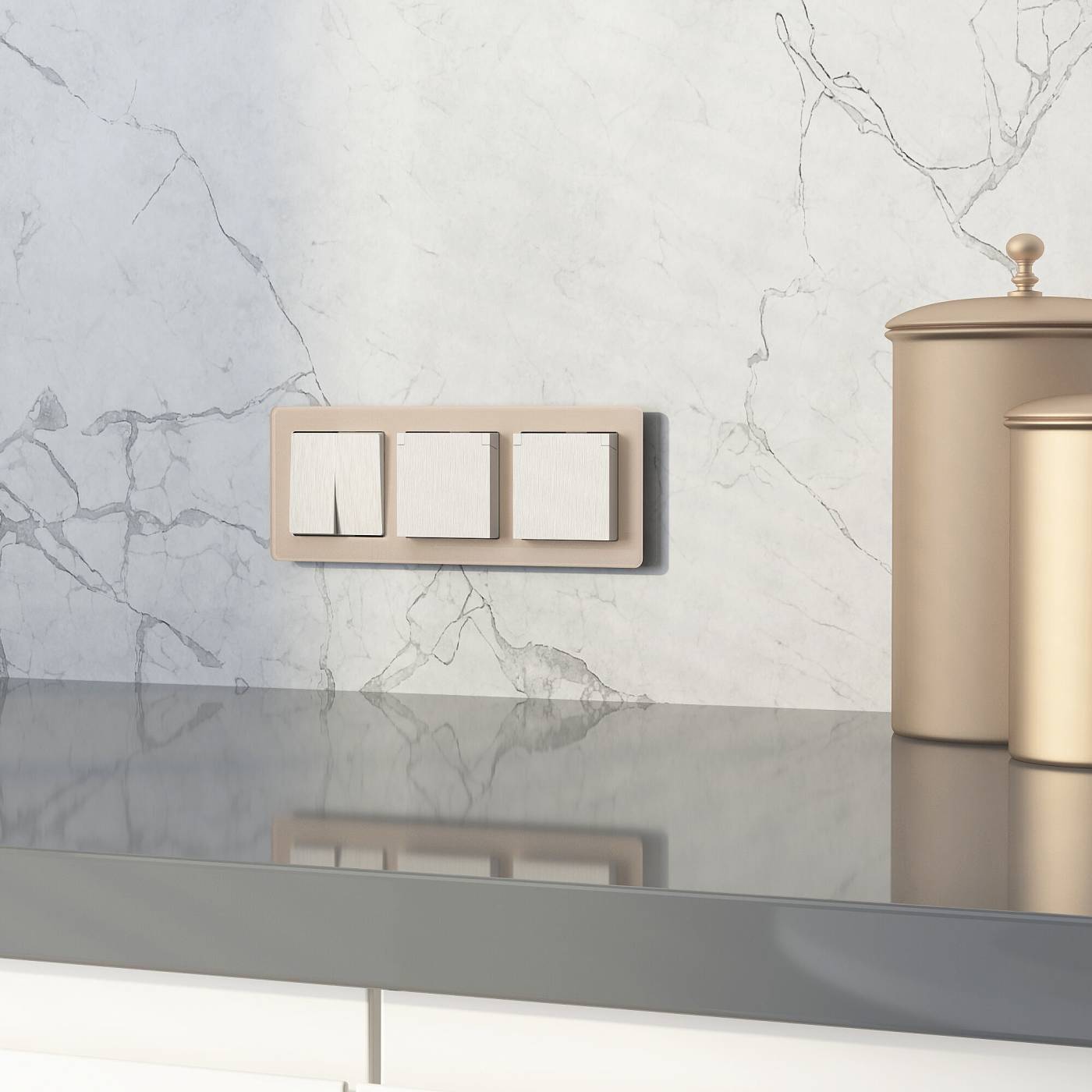 Розетка Werkel Встраиваемые механизмы перламутровый рифленый W1171213/ Розетка влагозащ. с зазем. с защит. крышкой и шторками N (перламутровый рифленый)