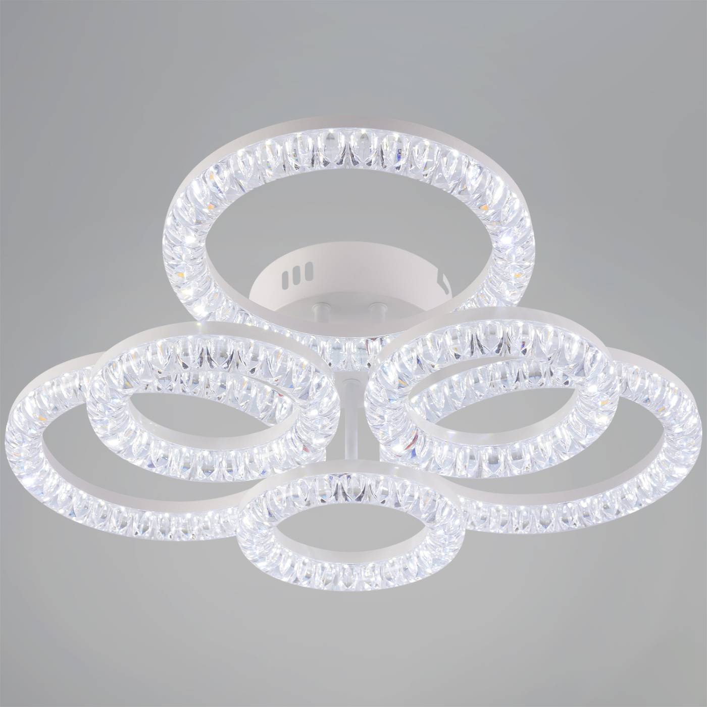 Потолочная люстра Reluce 09847-0.3-3+3A WH