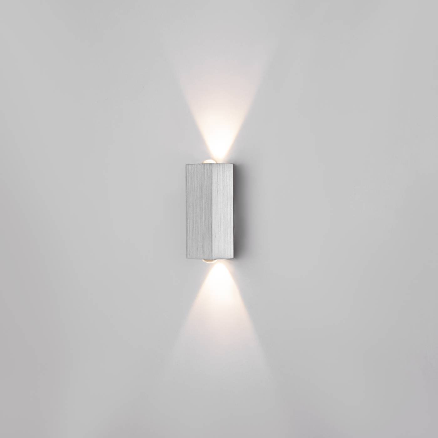 Petite LED сталь (40110/LED) Настенный светильник Elektrostandard Petite Petite LED сталь (40110/LED)