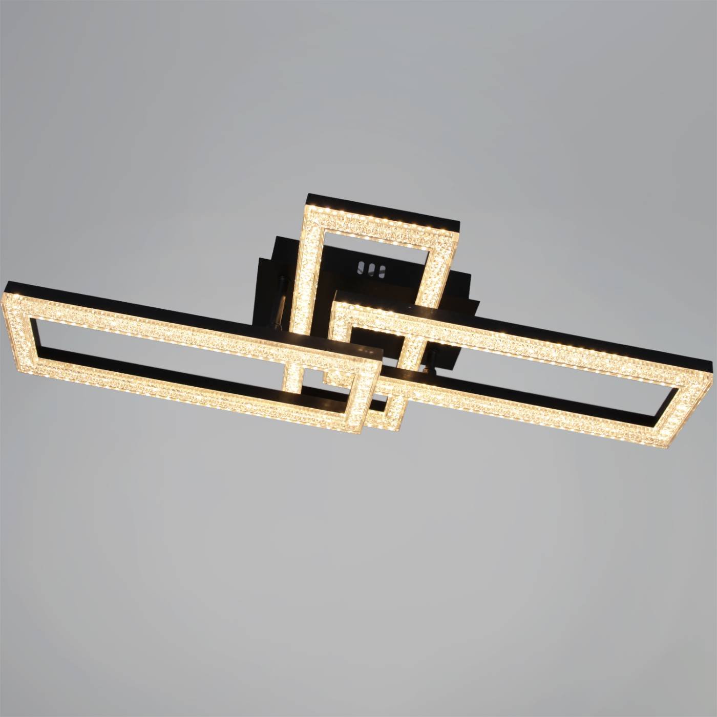 Потолочная люстра Reluce 89560-0.3-03A BK