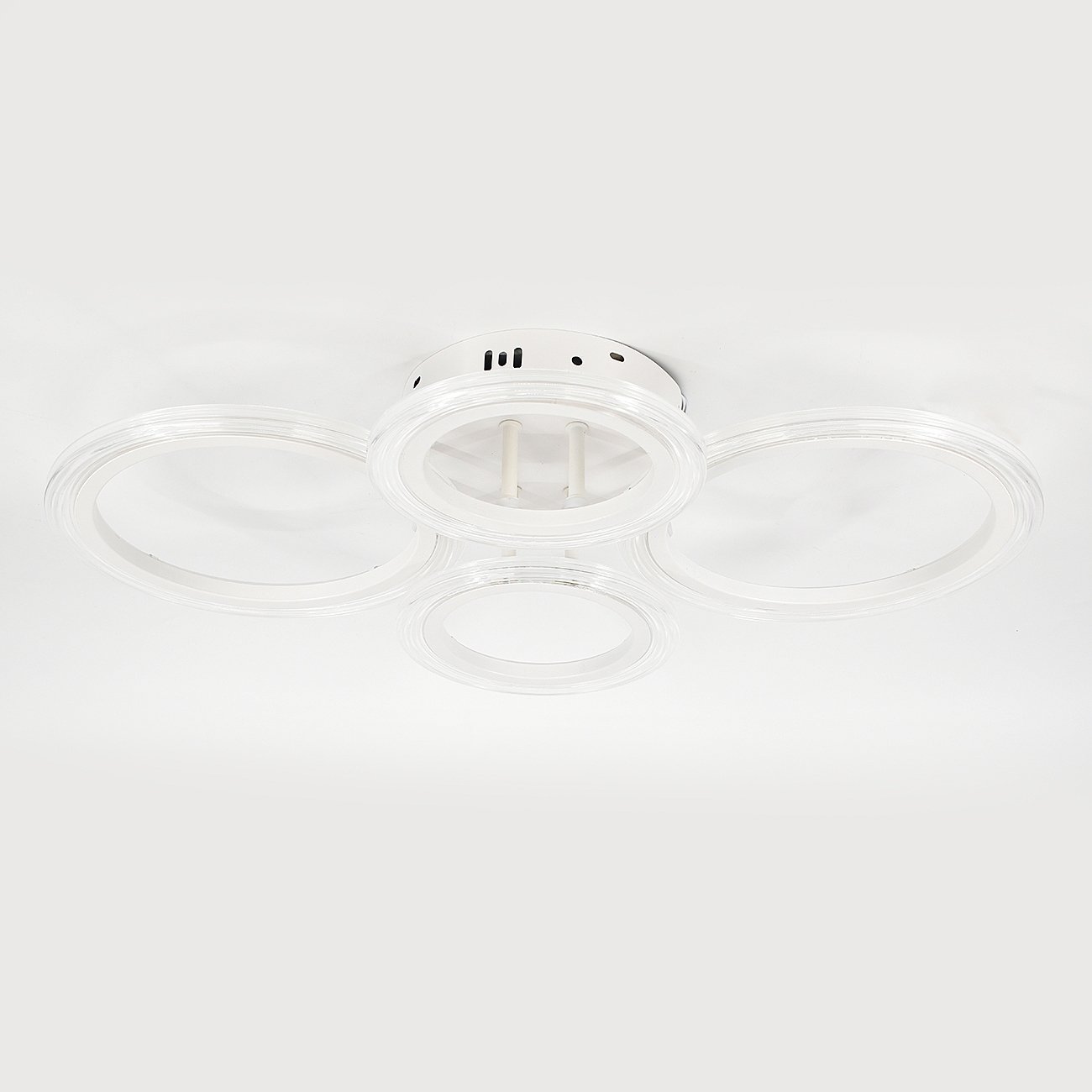 Потолочная люстра Escada Avani 10258/4LED
