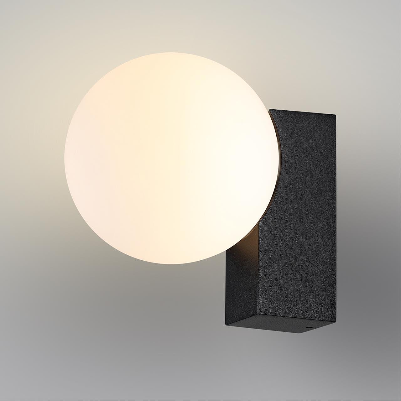Уличный настенный светильник Odeon Light Viva 7124/1W