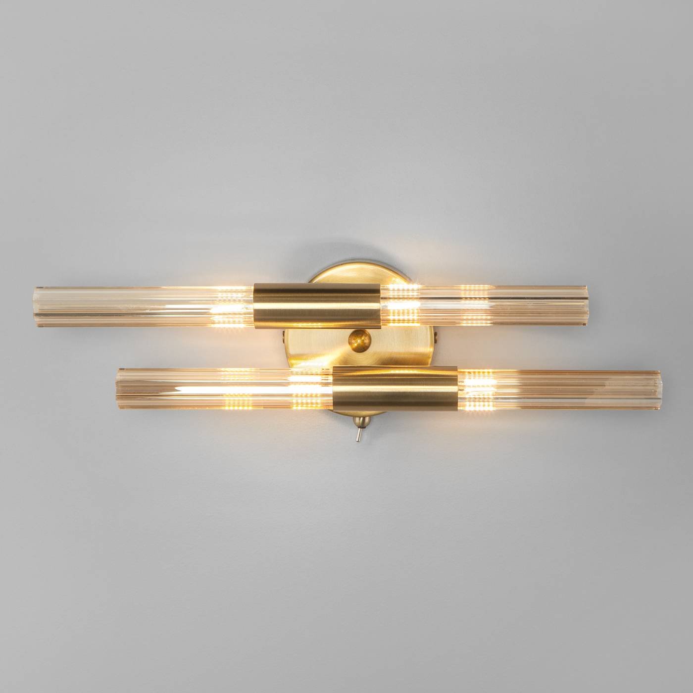 557/4 Настенное бра Bogates Sole 557/4