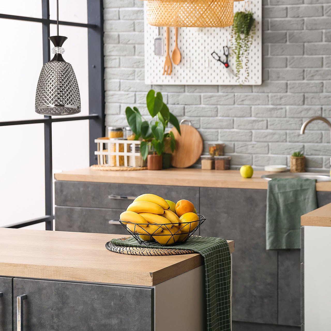 Светильник подвесной De Markt Лоск 107011101