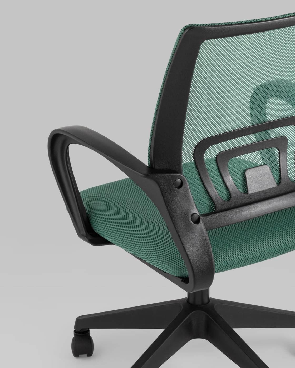 Кресло офисное Stool Group ST-Basic УТ000035408