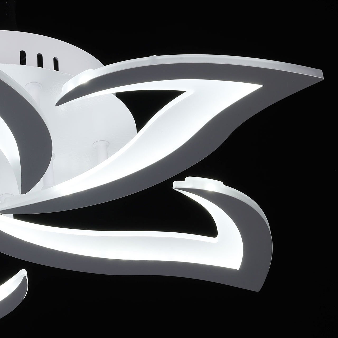 424017605 Потолочная люстра De Markt Мадлен 424017605