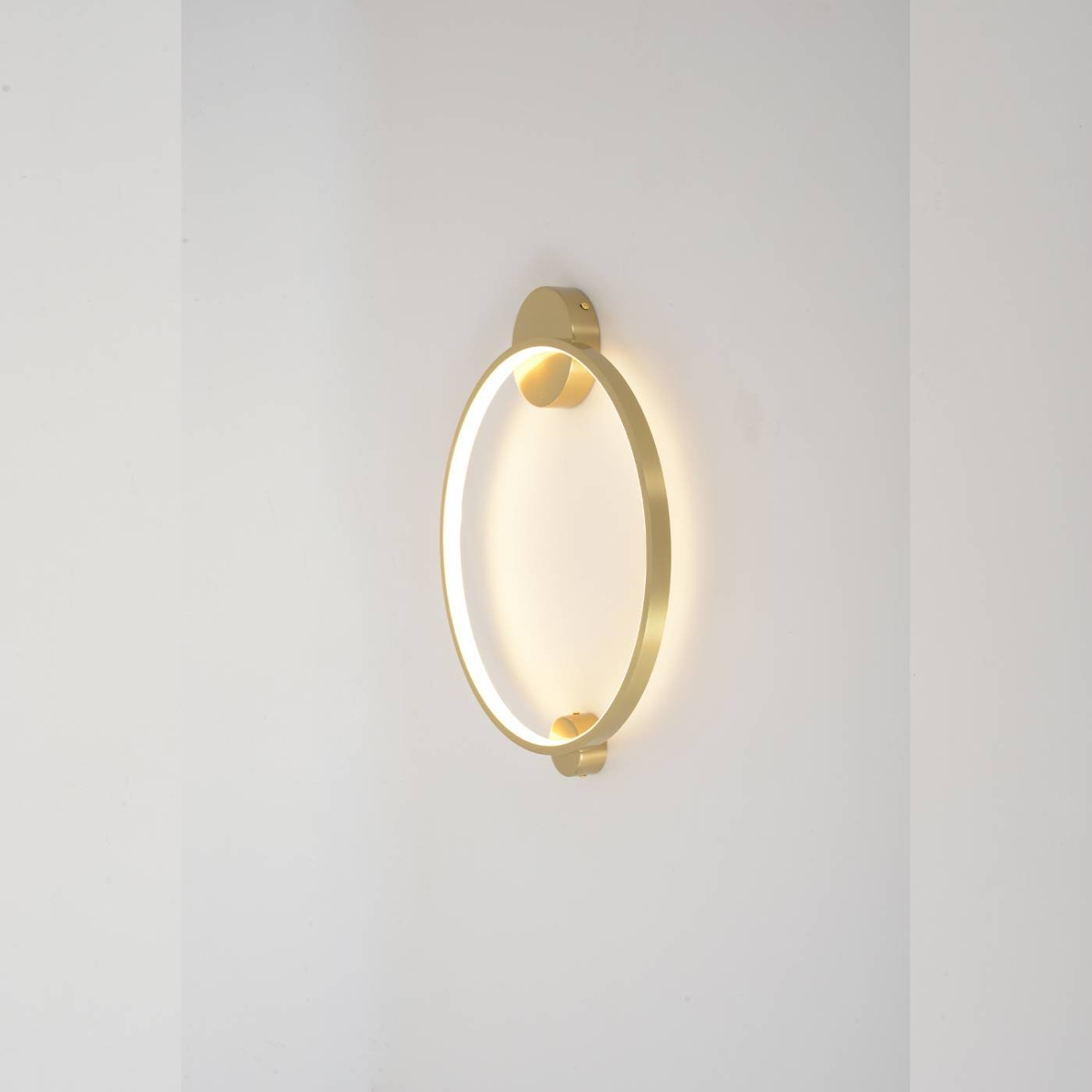 REAL AP18W LED BRASS Настенный светильник Crystal Lux Real REAL AP18W LED BRASS