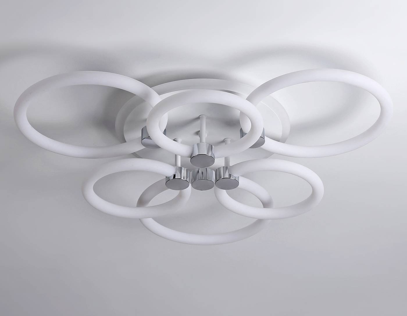 Потолочная люстра Ambrella Original FA3844