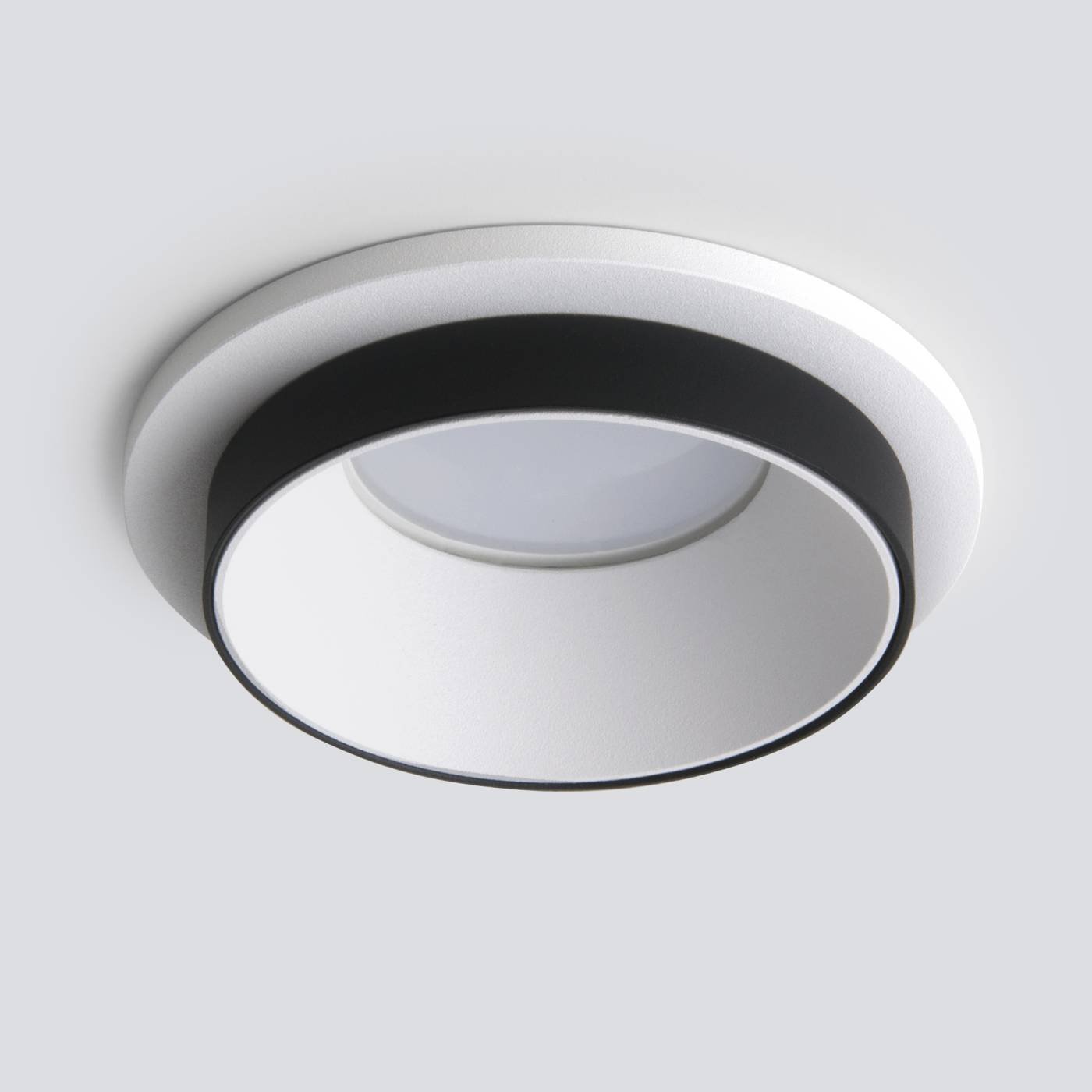 113 MR16 белый/черный Встраиваемый светильник Elektrostandard 113 MR16 белый/черный